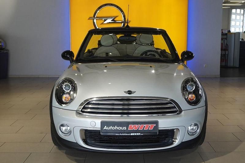 Gebraucht Mini Cooper Cabriolet 122 PS (89 kW) 2013 Silber Cabrio