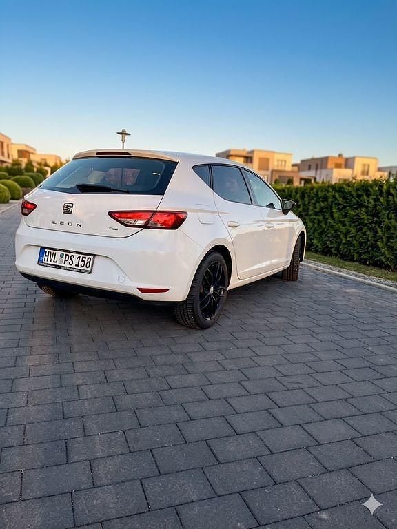 Gebraucht Seat Leon 86 PS (63 kW) 2017 Weiß Limousine