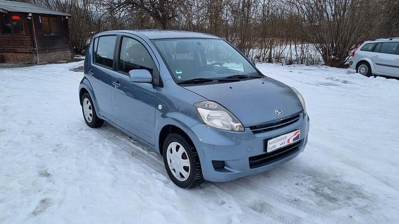 Gebraucht Daihatsu Sirion 91 PS (66 kW) 2008 Grau Kleinwagen