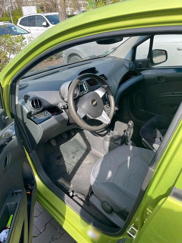 Usata Chevrolet Spark 68 CV (50 kW) 2012 Verde Utilitaria