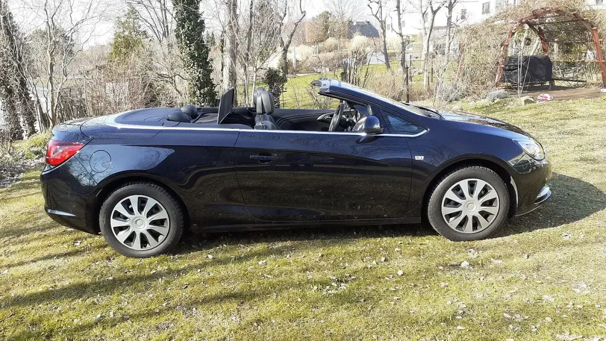 Gebraucht Opel Cascada Innovation 170 PS (125 kW) 2014 Schwarz Cabrio