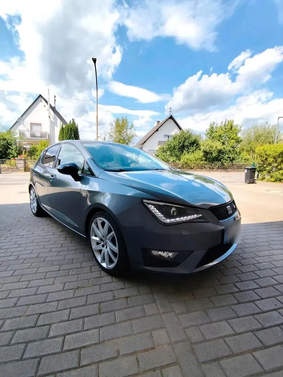 Gebraucht Seat Ibiza FR 110 PS (80 kW) 2017 Grau Limousine