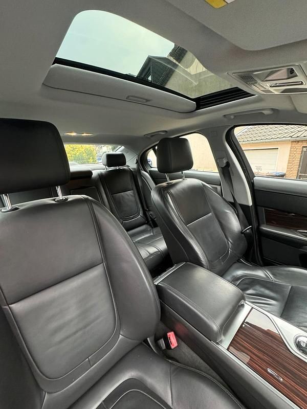 Gebraucht Jaguar XF 275 PS (202 kW) 2015 Grau Limousine