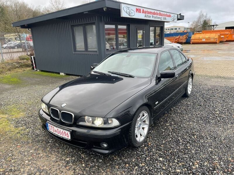 Schwarz Gebraucht 2002 BMW 530 M Sport Limousine | 14.999 € - Bild 1/4