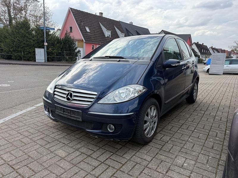 Gebraucht Mercedes A180 109 PS (80 kW) 2005 Blau Limousine