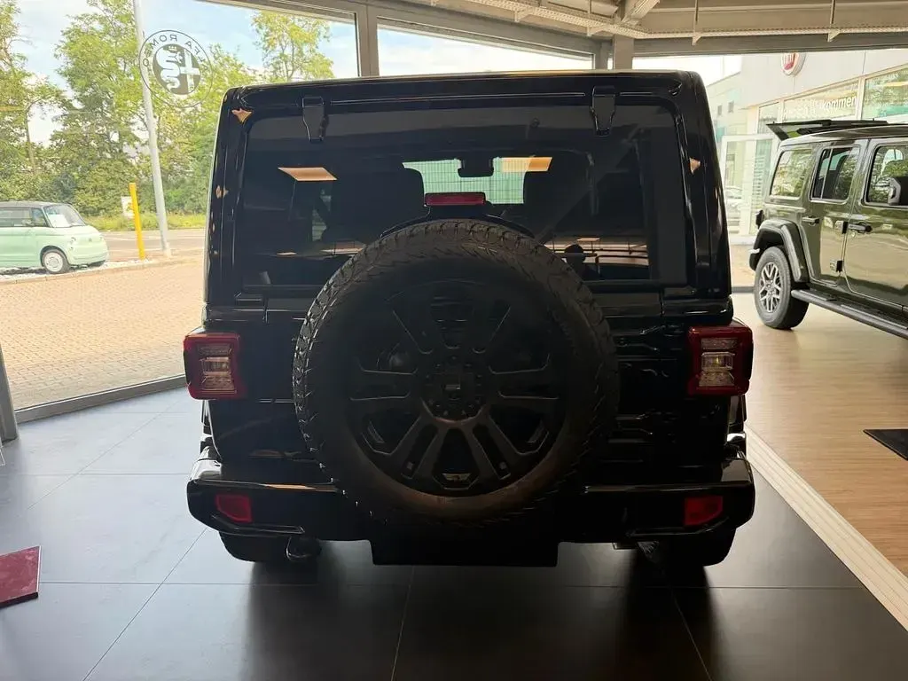 Neu Jeep Wrangler 272 PS (200 kW) 2025 Schwarz SUV