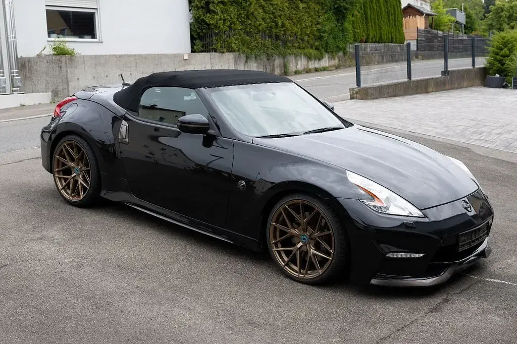 Gebraucht Nissan 370Z Nismo 362 PS (266 kW) 2012 Schwarz Cabrio