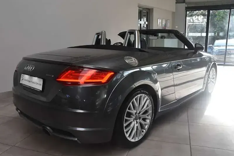 Gebraucht Audi TT S-Line 230 PS (169 kW) 2015 Grau Coupé