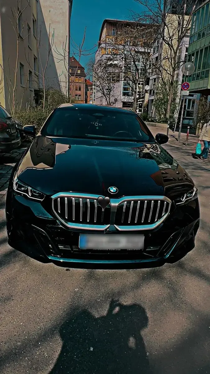 Gebraucht BMW 520 M Sport 204 PS (150 kW) 2024 Andere farben Limousine