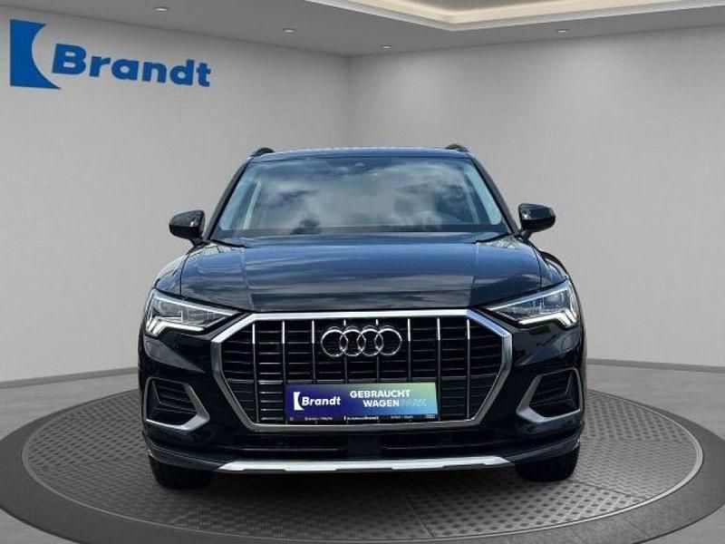 Gebraucht Audi Q3 Advanced 150 PS (110 kW) 2025 Mythosschwarz metallic (metallic) SUV