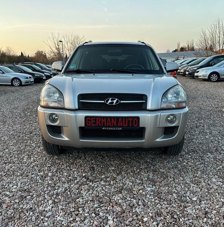 Gebraucht Hyundai Tucson GLS 140 PS (102 kW) 2008 Silber SUV