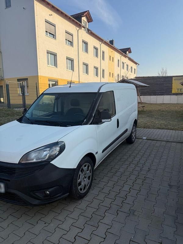 Gebraucht Fiat Doblò 101 PS (74 kW) 2021 Weiß Van / Kleinbus