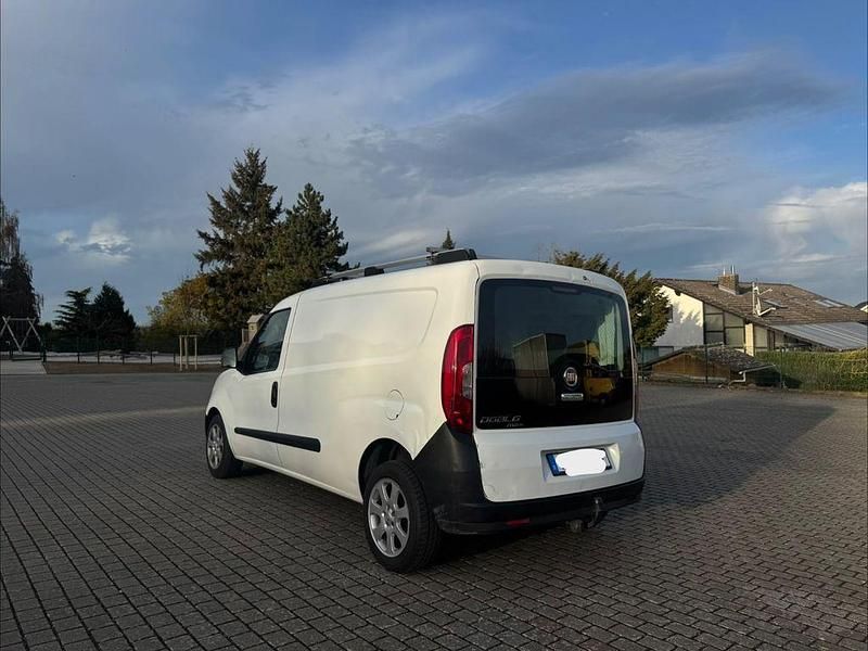 Gebraucht Fiat Doblò 120 PS (88 kW) 2019 Weiß Van / Kleinbus