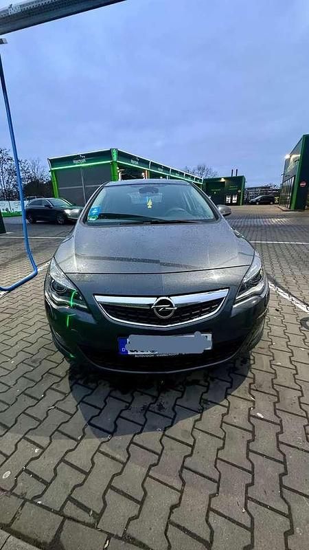Gebraucht Opel Astra Cosmo 179 PS (131 kW) 2010 Grau Kleinwagen