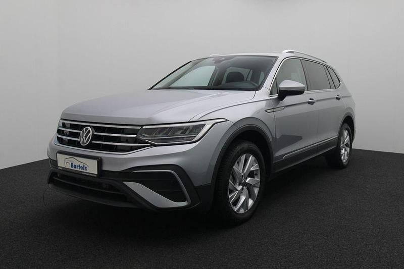 Gebraucht VW Tiguan Allspace Life 150 PS (110 kW) 2022 Silber SUV