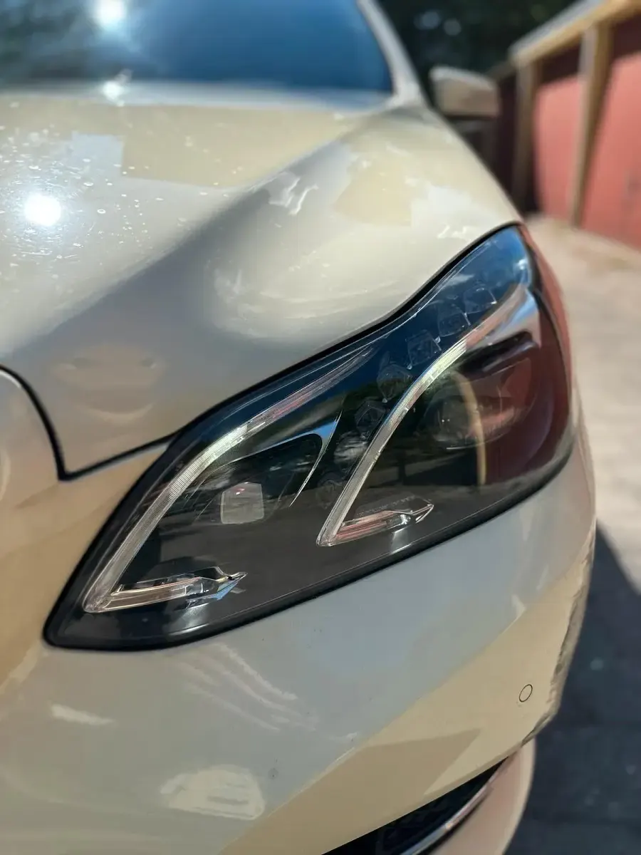 Gebraucht Mercedes E220 170 PS (125 kW) 2014 Silber Limousine