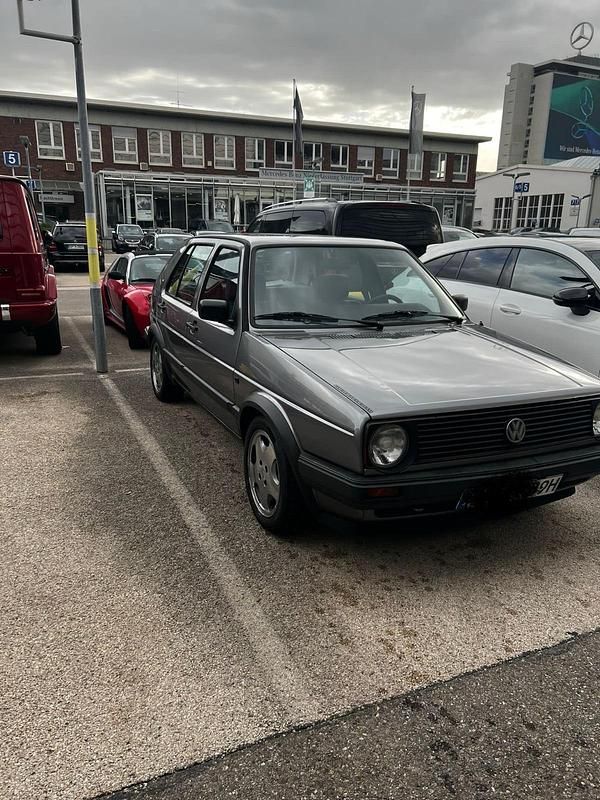 Grau Gebraucht 1989 VW Golf II Kleinwagen | 3.149 € - Bild 1/4