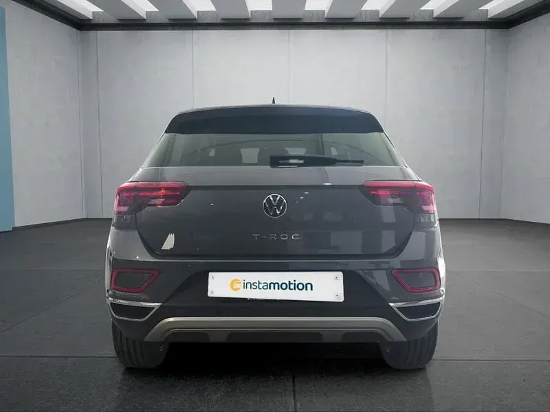 Usata VW T-Roc Style 150 CV (110 kW) 2022 Grigio SUV