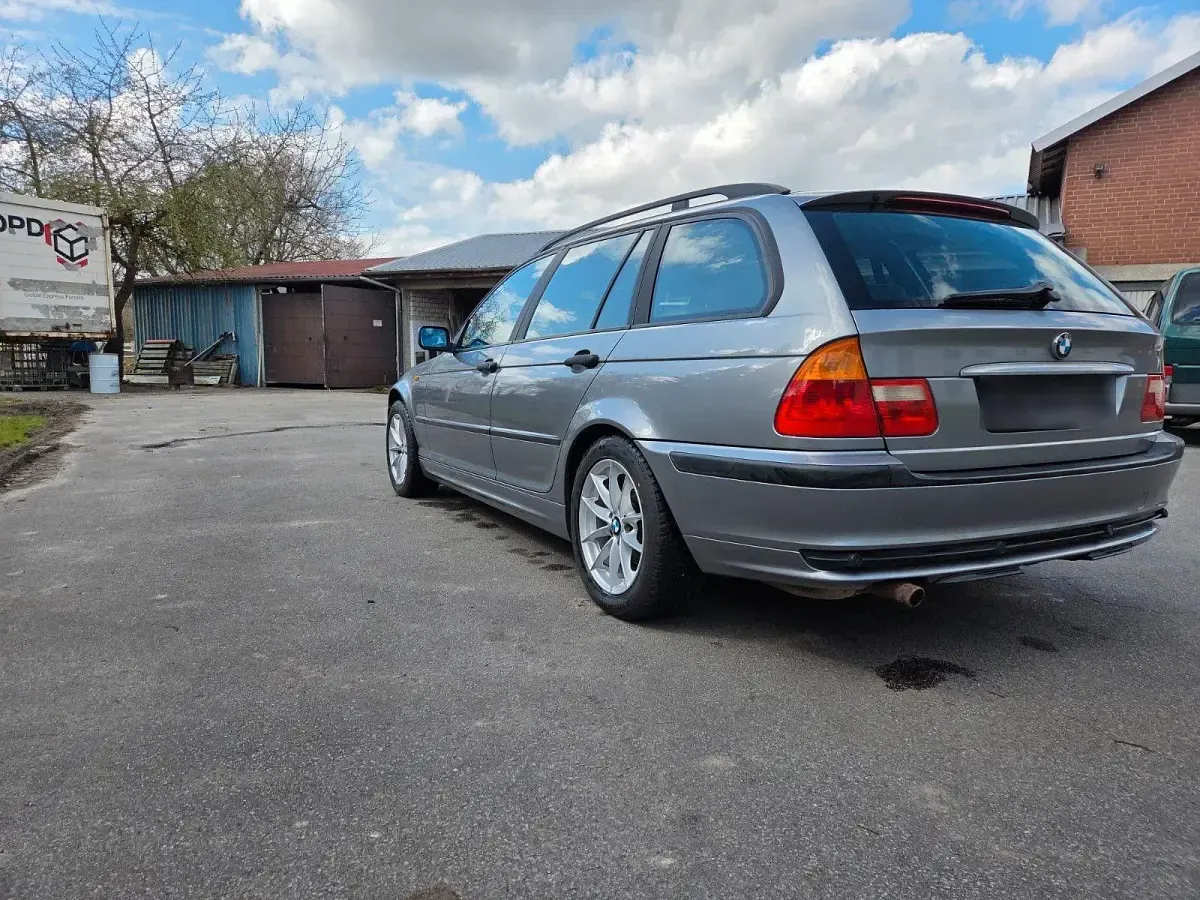Gebraucht BMW 316 116 PS (85 kW) 2003 Grau Kombi