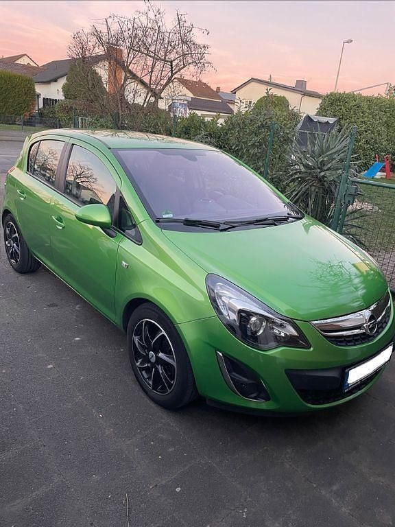 Gebraucht Opel Corsa Innovation 87 PS (63 kW) 2012 Grün Kleinwagen