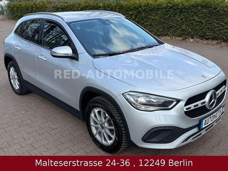 Gebraucht Mercedes GLA200 150 PS (110 kW) 2020 Silber SUV