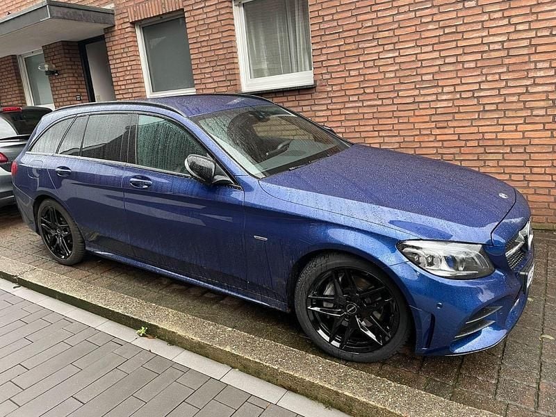 Gebraucht Mercedes C220 AMG line 194 PS (142 kW) 2021 Blau Kombi