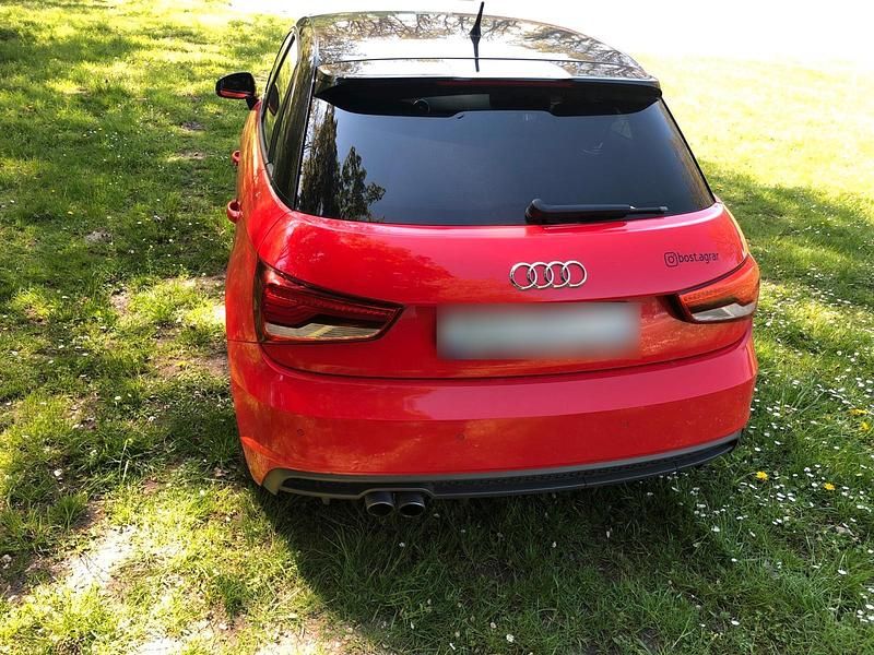 Brugt Audi A1 S-Line 122 HK (89 kW) 2015 Rød Hatchback