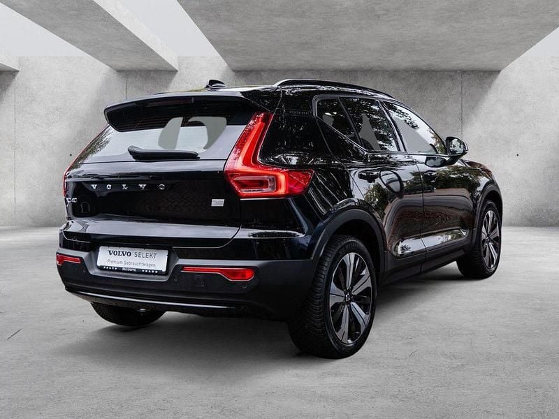Gebraucht Volvo XC40 Core 300 kW (408 PS) 2022 Onyx schwarz SUV