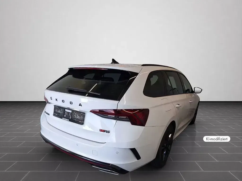 Gebraucht Skoda Octavia RS 245 PS (180 kW) 2024 Candyweiß Kombi