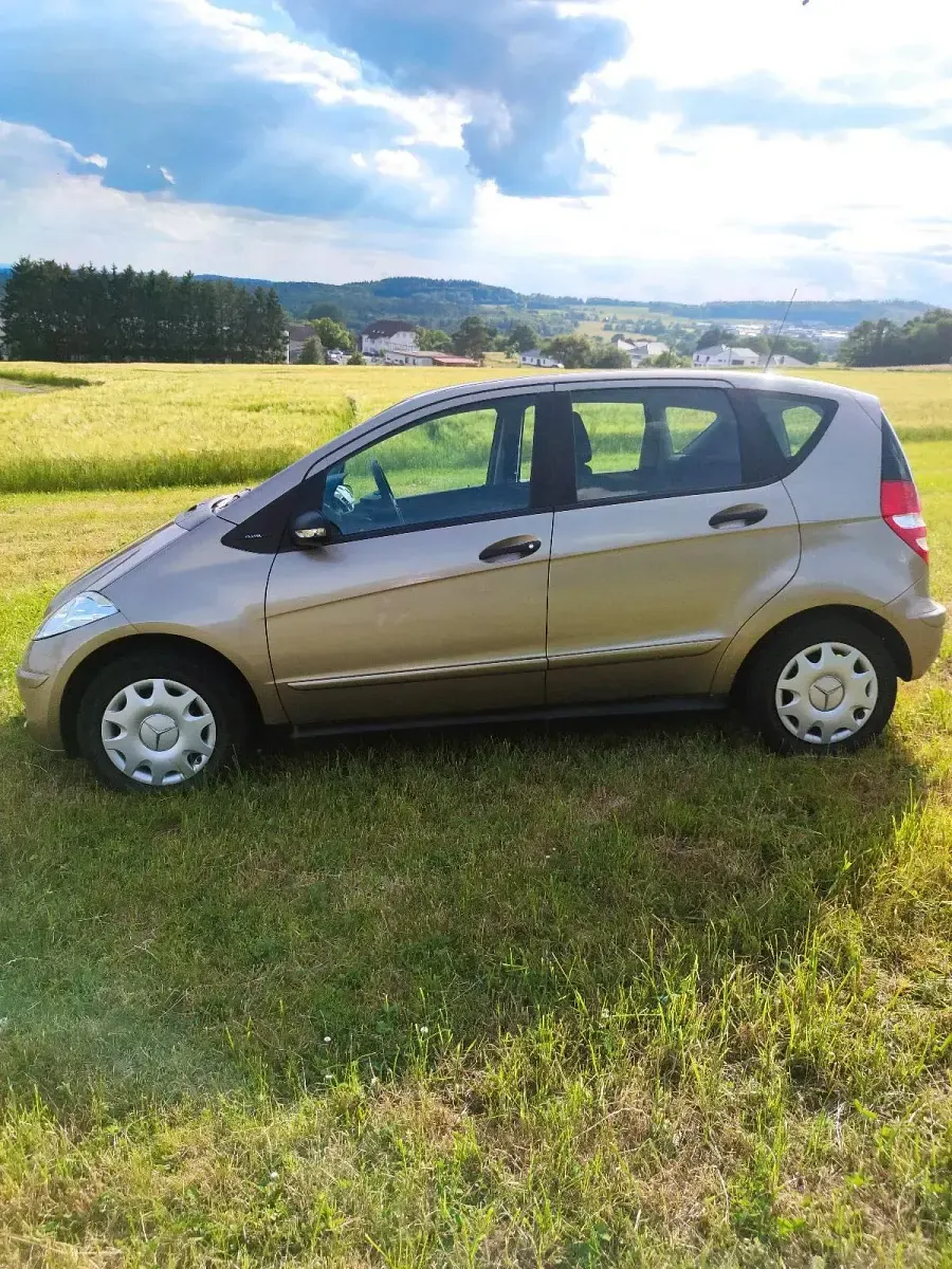 Gebraucht Mercedes A170 116 PS (85 kW) 2005 Gold Kleinwagen