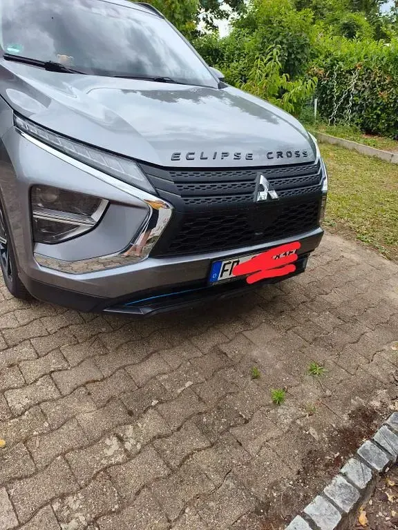 Gebraucht Mitsubishi Eclipse Cross Basis 188 PS (138 kW) 2022 Grau SUV