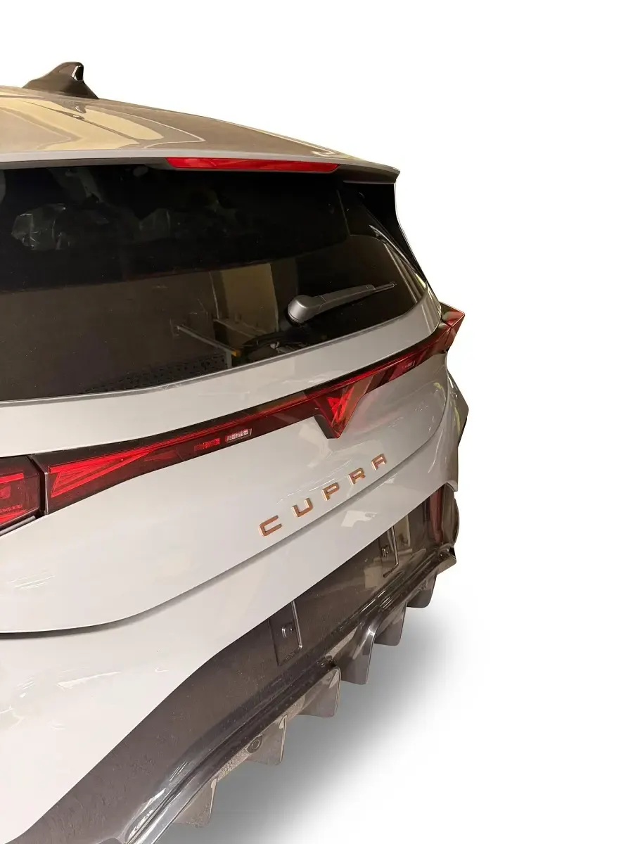 Neu Cupra Born VZ 239 kW (326 PS) 2026 Kleinwagen