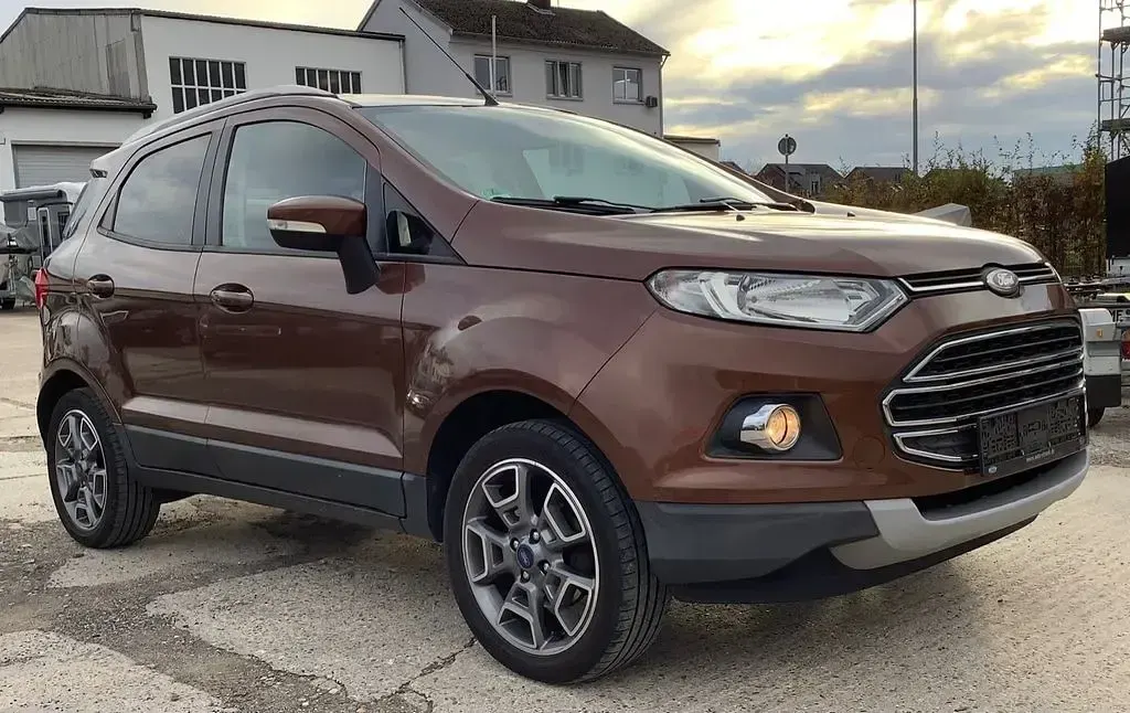 Gebraucht Ford Ecosport Titanium 125 PS (91 kW) 2016 Braun SUV