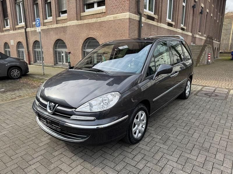 Grau Gebraucht 2013 Peugeot 807 Allure Van / Kleinbus | 9.300 € (Teuer) - Bild 1/4