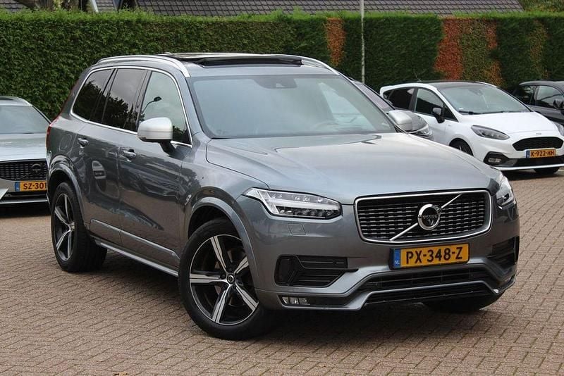 Grau Gebraucht 2017 Volvo XC90 R-Design SUV | 21.999 € (Superpreis) - Bild 1/4