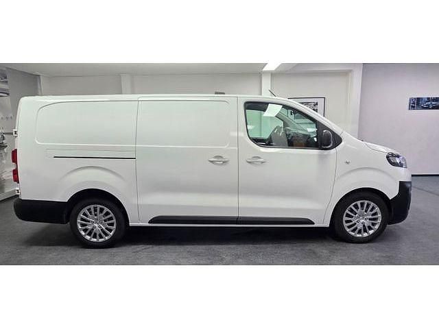 White jade Gebraucht 2022 Opel Vivaro Edition Van / Kleinbus | 12.900 € (Superpreis) - Bild 1/4