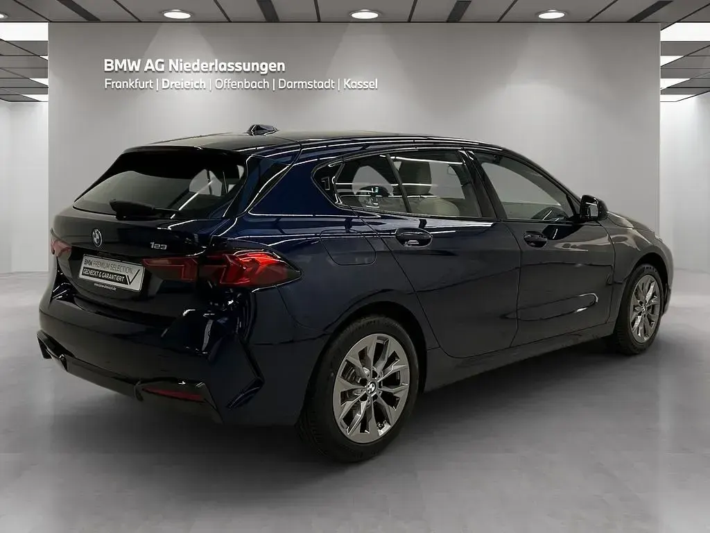 Gebraucht BMW 123 Sport Line 204 PS (150 kW) 2025 Blau Kleinwagen