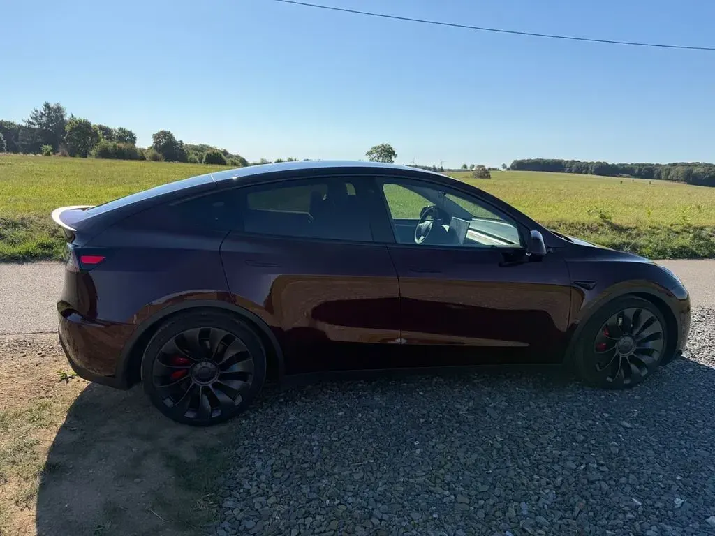 Gebraucht Tesla Model Y Performance 392 kW (534 PS) 2024 Rot SUV