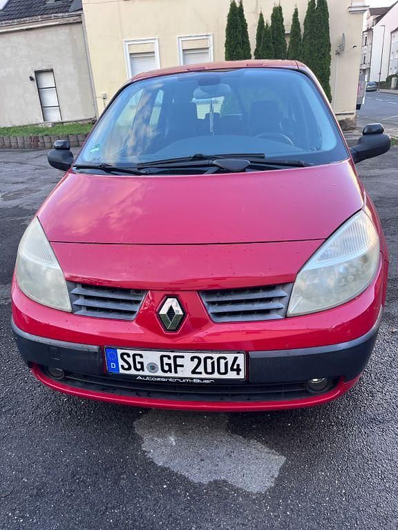Rot Gebraucht 2004 Renault Grand Scénic II Authentique Van / Kleinbus | 2.250 € (Fairer Preis) - Bild 1/4