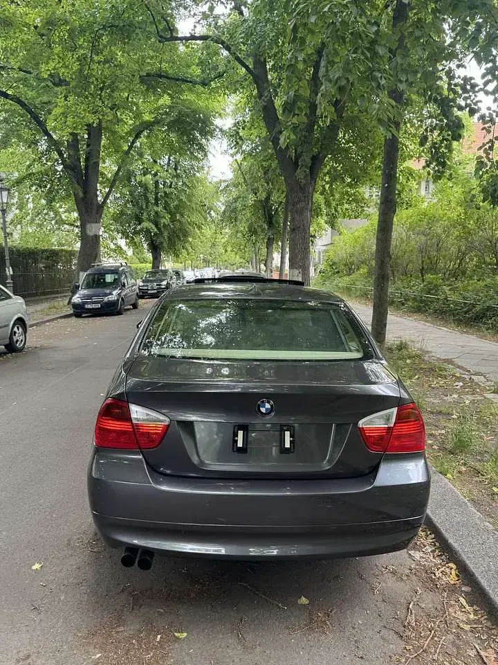 Gebraucht BMW 325 218 PS (160 kW) 2005 Limousine