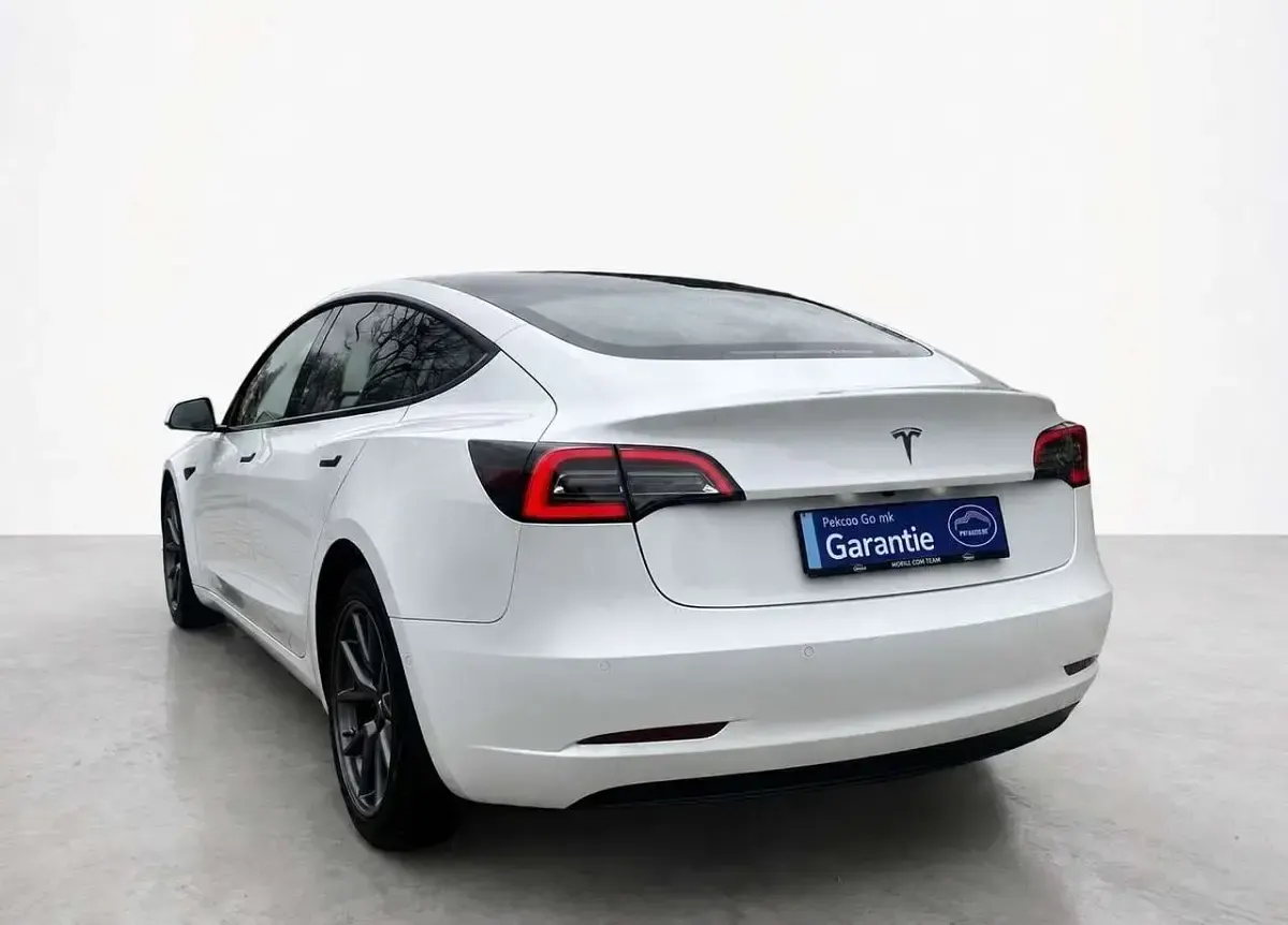 Usata Tesla Model 3 Standard Range 239 kW (325 CV) 2022 Bianco Berlina