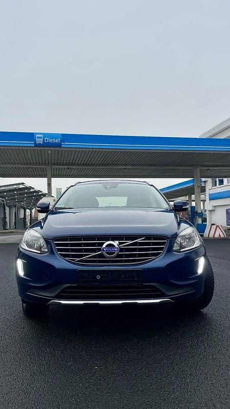 Blau Gebraucht 2015 Volvo XC60 Ocean Race SUV | 12.300 € (Fairer Preis) - Bild 1/4