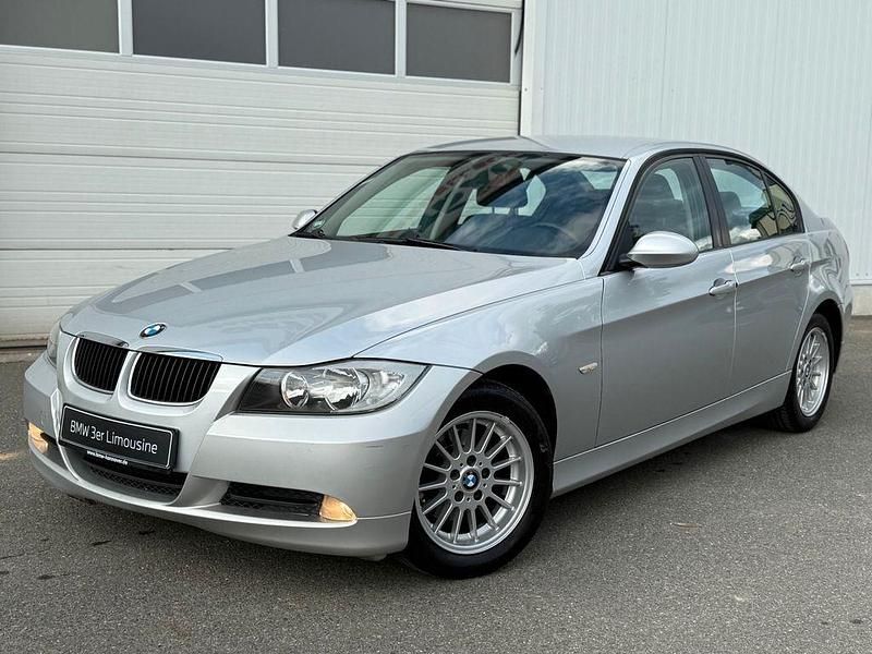 Silber Gebraucht 2006 BMW 318 Sport Line Limousine | 3.550 € (Guter Preis) - Bild 1/4
