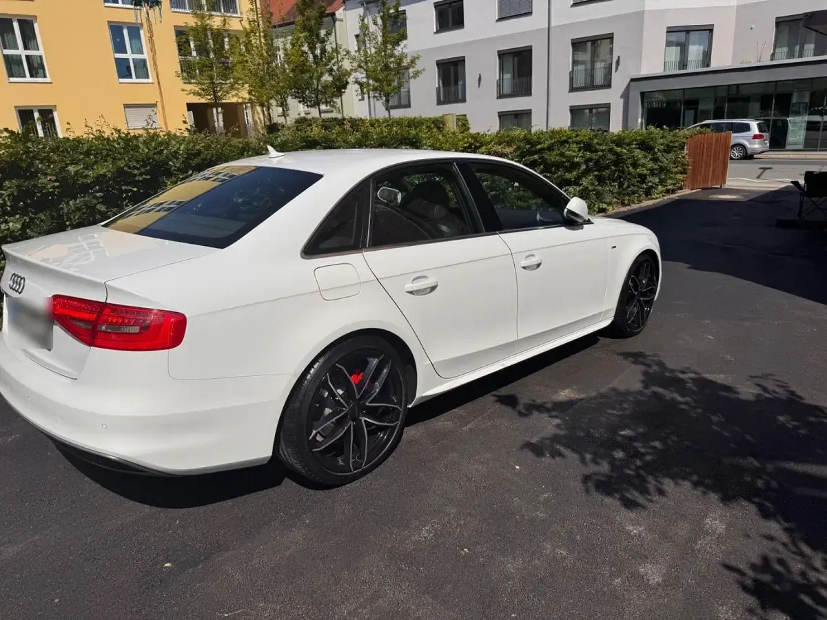 Gebraucht Audi A4 S-Line 177 PS (130 kW) 2012 Weiß Limousine
