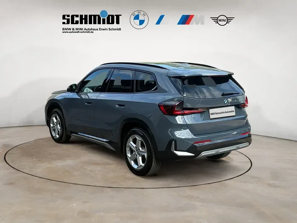 Gebraucht BMW X1 xLine 326 PS (239 kW) 2025 (grau)  bmw individual storm bay SUV