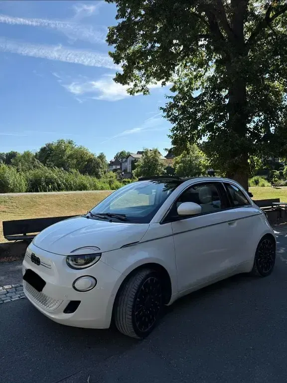 Gebraucht Fiat 500e La Prima 86 kW (118 PS) 2022 Weiß Cabrio