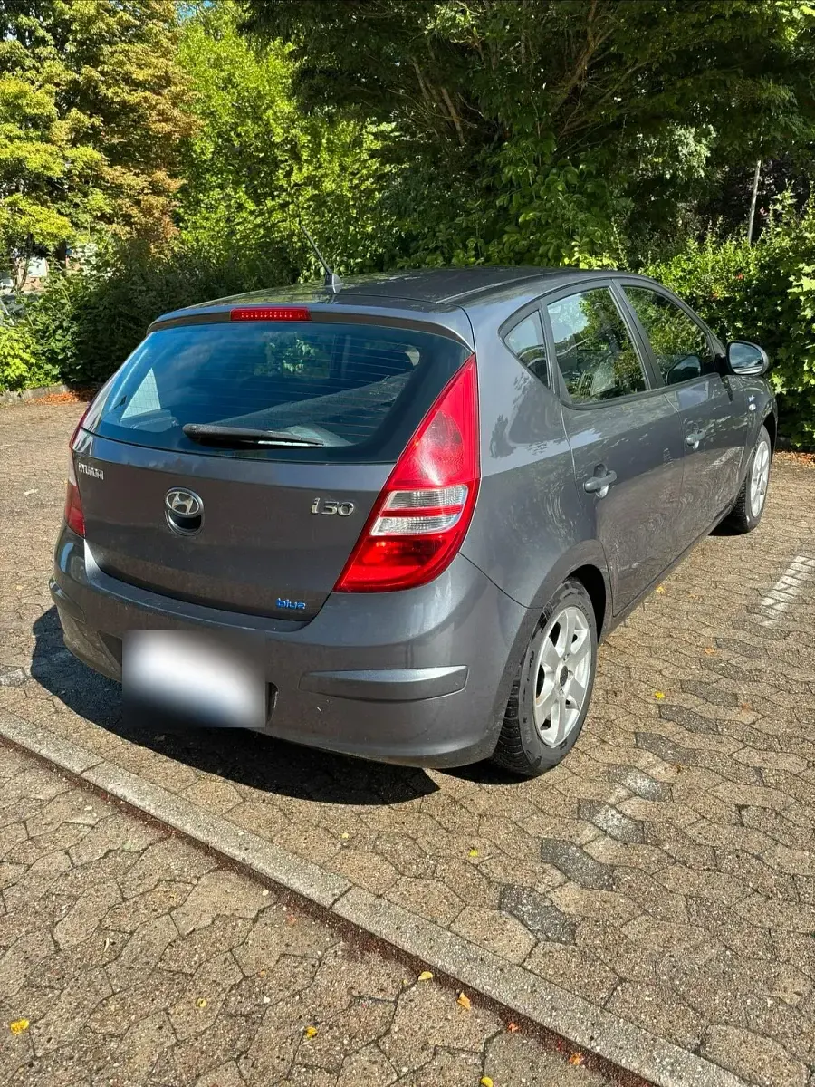 Gebraucht Hyundai i30 109 PS (80 kW) 2010 Limousine