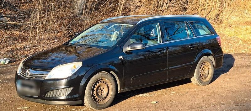 Gebraucht Opel Astra 116 PS (85 kW) 2009 Schwarz Kombi