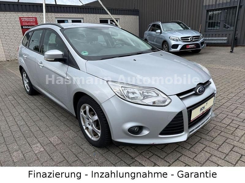 Gebraucht Ford Focus Trend 116 PS (85 kW) 2011 Silber Limousine