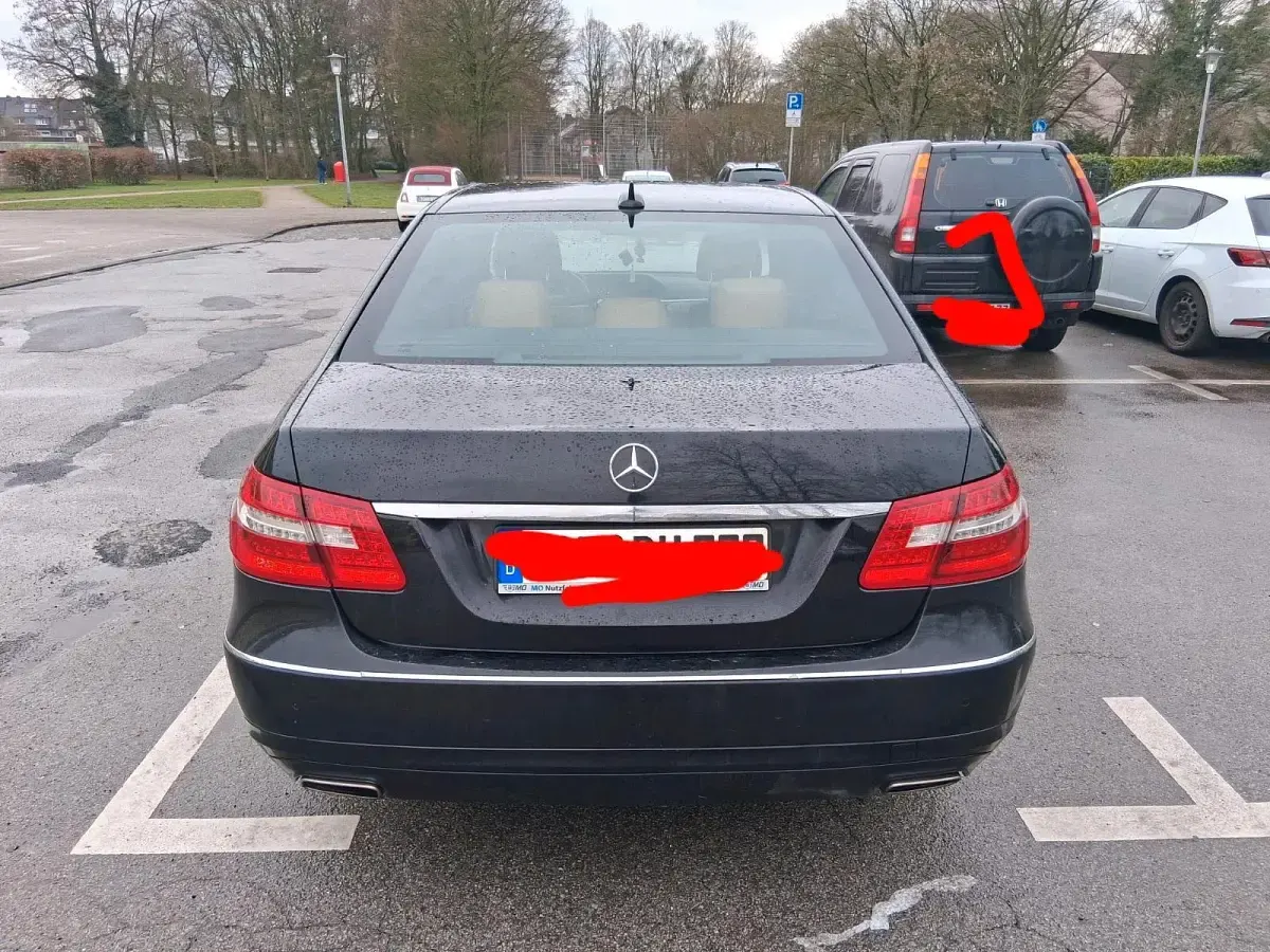 Gebraucht Mercedes E350 265 PS (194 kW) 2011 Schwarz Limousine